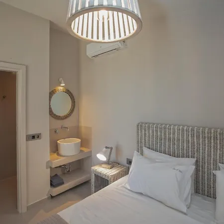 Grand Blue Beach & Suites * Xi Beach